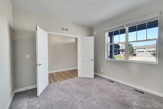 Building Photo - $3,340.95 - 5 Bed, 3 Bath Home in Thornton with Cozy Fireplace and Fenced-in Yard