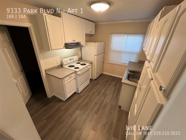 Foto del edificio - 9333 Park Blvd