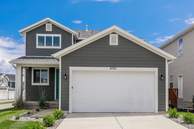 Building Photo - 4762 E Lk Cor Dr
