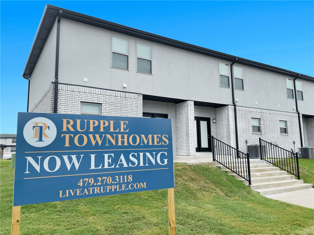 Rupple Townhomes Apartments in Fayetteville, AR