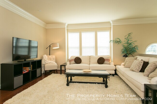 Foto del edificio - Gorgeous almost new townhouse in close to ...