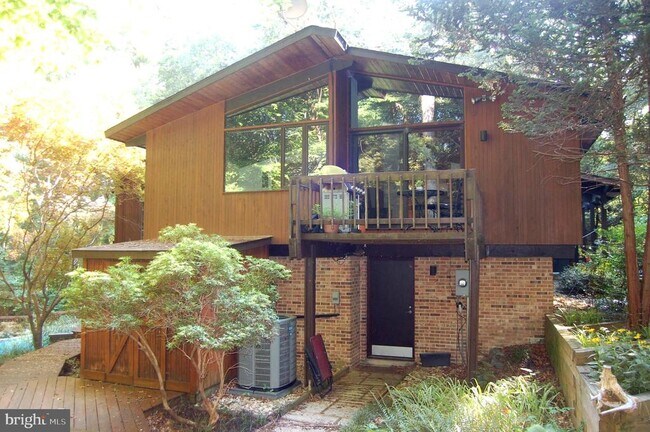Foto del edificio - 9728 Swift Creek Ct