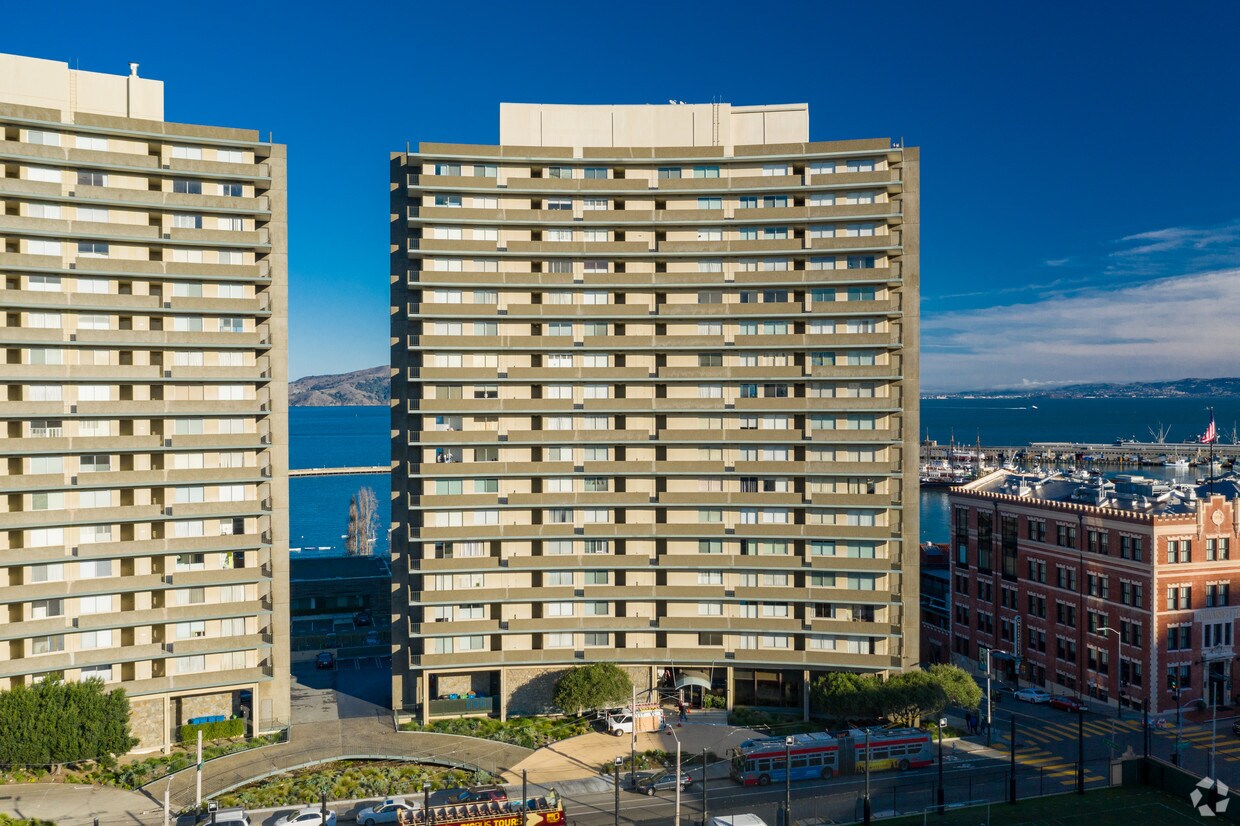 Fontana East Apartment San Francisco, CA