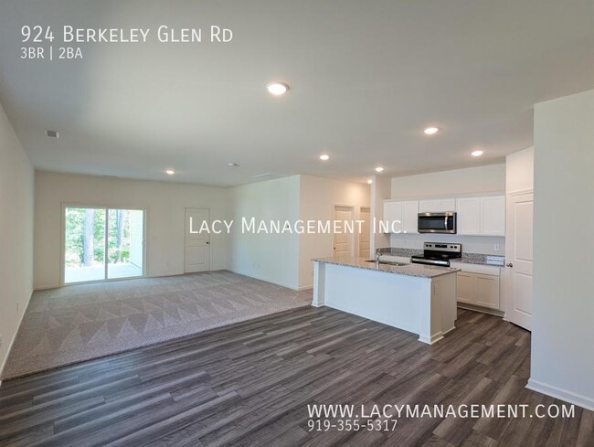 Foto del edificio - 924 Berkeley Glen Rd