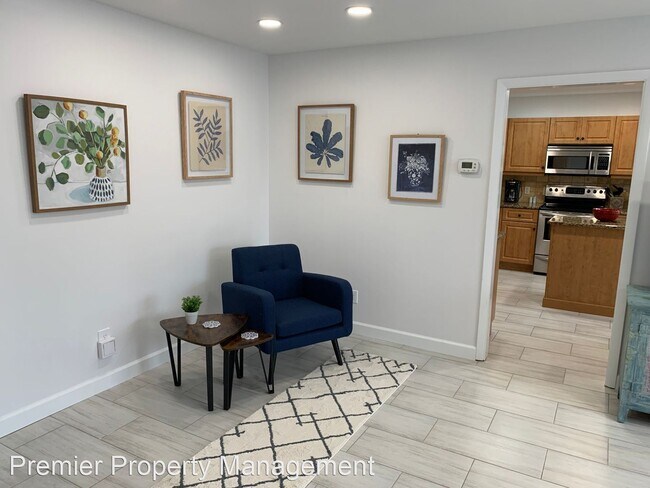Building Photo - 2 br, 2 bath House - 215 Bobolink Way Unit B
