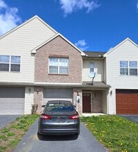Building Photo - 222 Meriweather Dr
