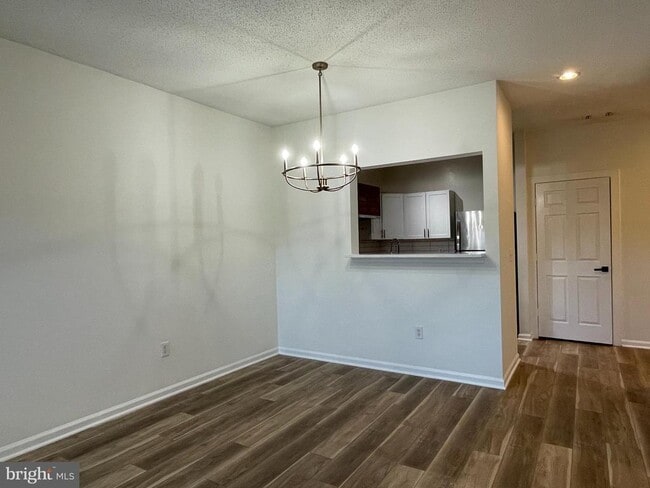 Foto del edificio - 1708 Lake Shore Crest Dr