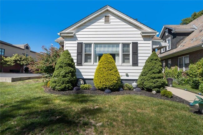 Foto del edificio - 239 Franklin Ave