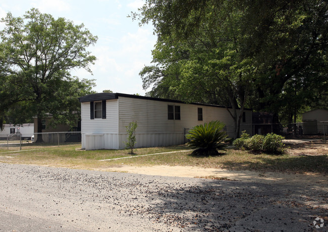 Building Photo - Baywood Mobile Home Park