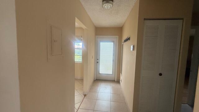 Foto del edificio - 425 Lake Helen Dr