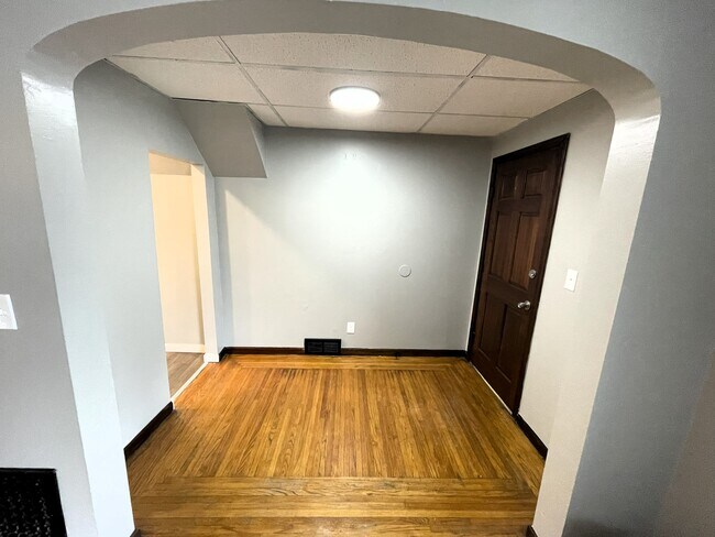 Building Photo - 198 Columbus Ave