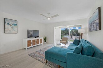 Building Photo - 5 High Point Cir W