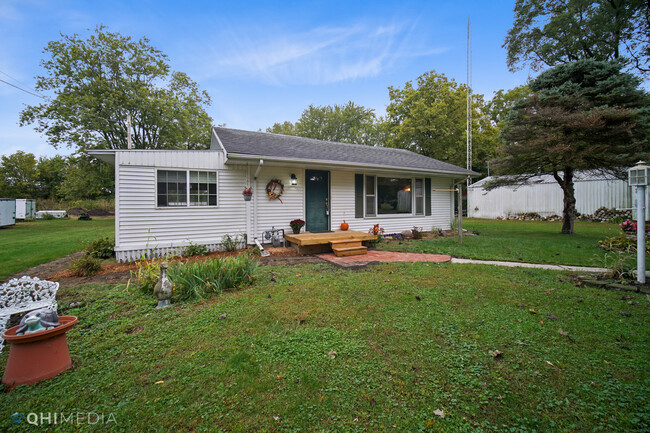 Building Photo - 2627 E 1000 Rd N