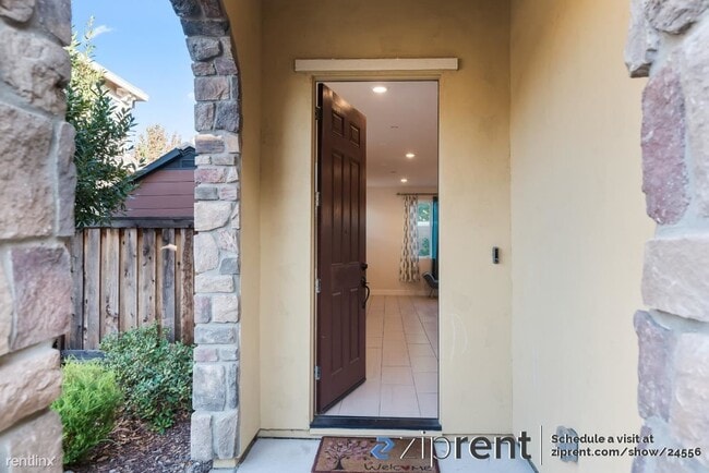 Building Photo - 4 br, 3 bath House - 2241 Acero Court, Bre...
