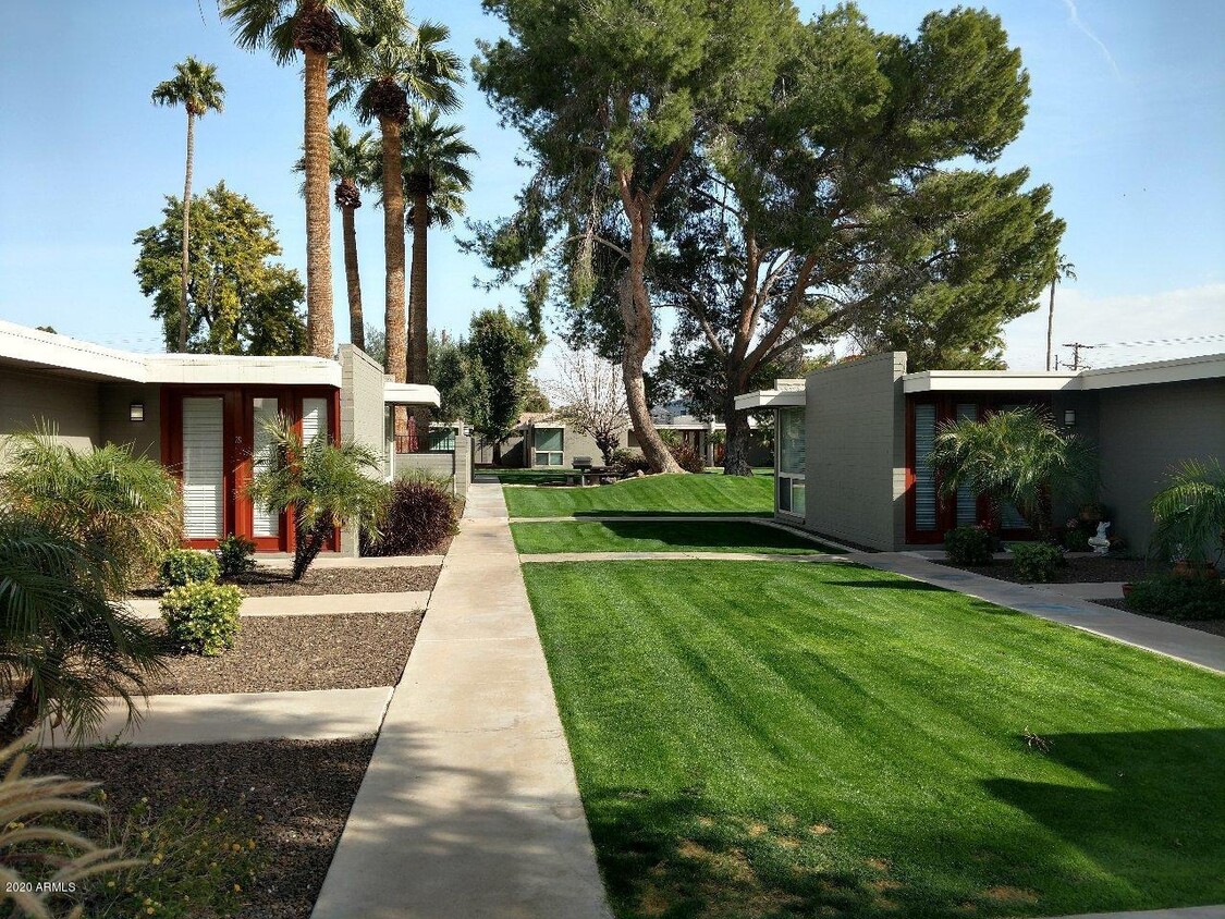 Foto principal - 4419 N 27th St