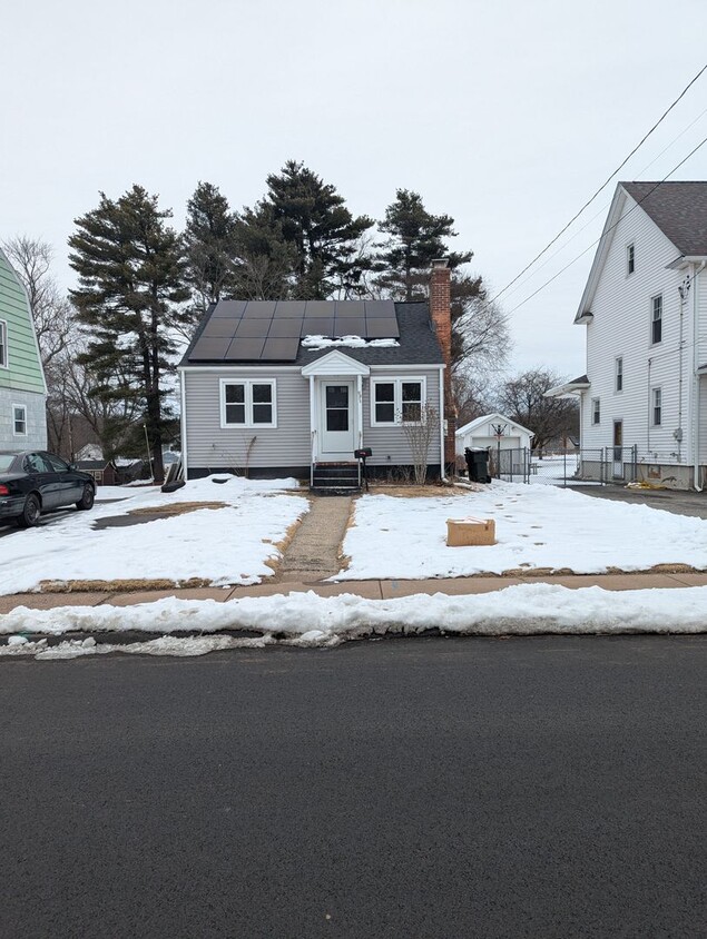 Primary Photo - Single family home in East Hartford