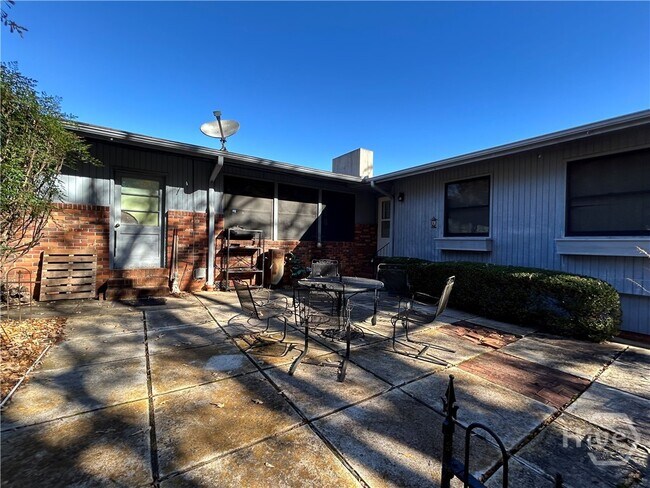 Foto del edificio - 1595 Timothy Rd