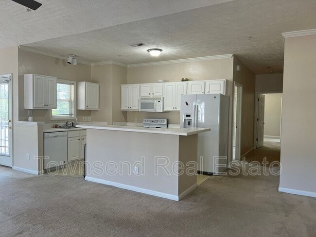 Foto del edificio - 824 Sage Creek Ln