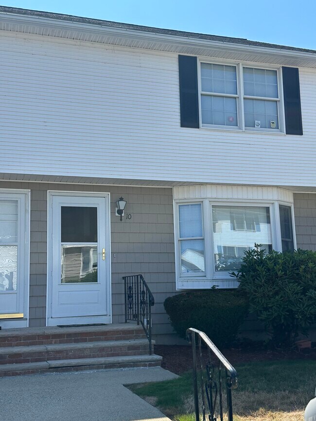 Foto del edificio - 10 Brandee Ln