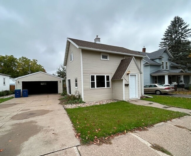 Building Photo - Welcome home!