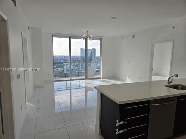 Foto del edificio - 90 SW 3rd St