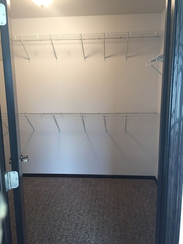 Foto del edificio - 1329 Goldenwood Dr NW