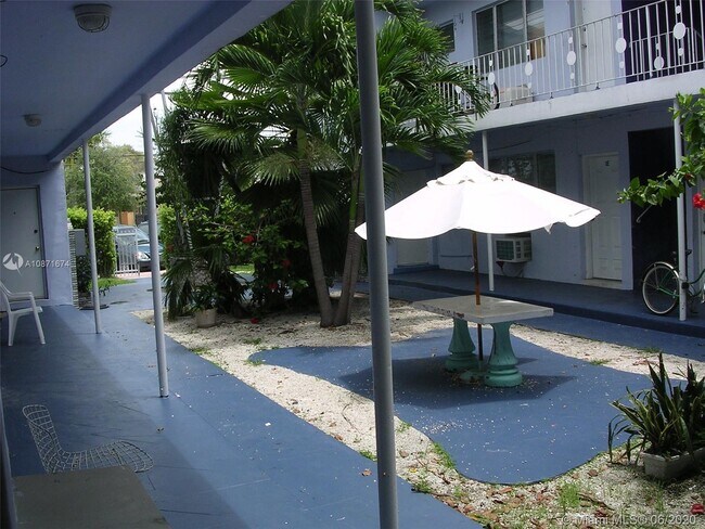 Building Photo - 1200 Marseille Dr