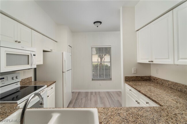 Building Photo - 3245 Cypress Glen Way