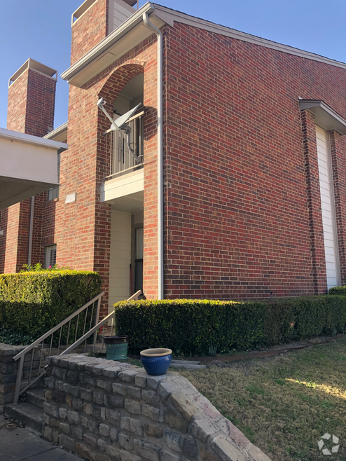 Building Photo - 3201 Donnelly Cir