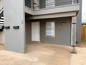 Building Photo - 3302 Salisbury Ave