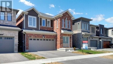 Building Photo - 5 Harvest Cres