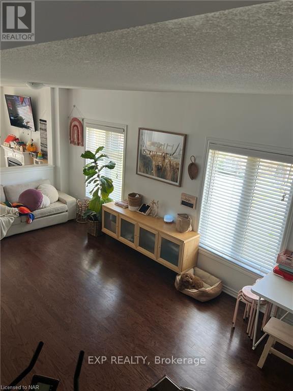 39 Palace St, Thorold, ON L2V 3P4 House for Rent in Thorold, ON