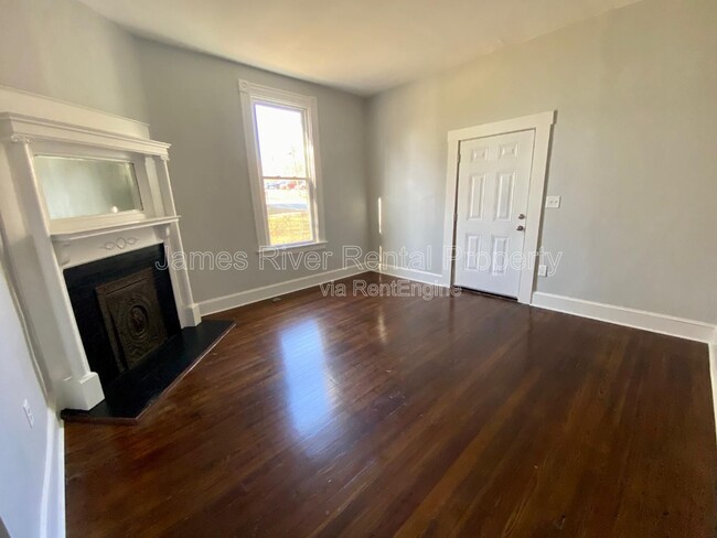 Interior Photo - 317 Grove Street