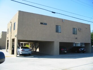 Building Photo - 6260 Vineland Ave