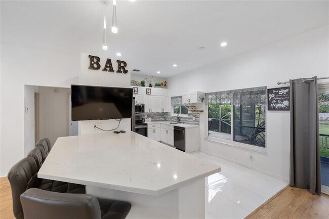 Foto del edificio - 5460 NW 38th Ter