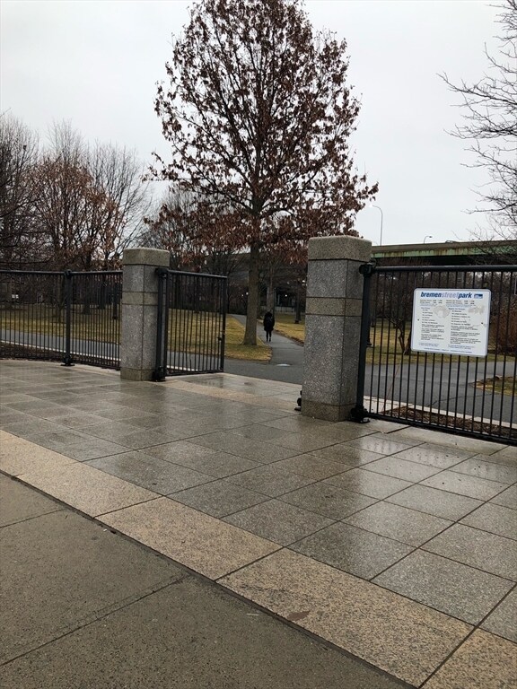 Building Photo - 251 Marion St