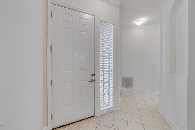 Building Photo - 2052 SECRET GARDEN Ln