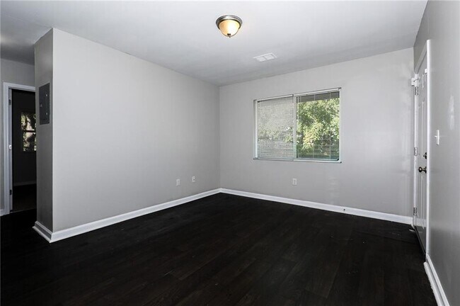 Foto del edificio - 2853 Belvedere Ln