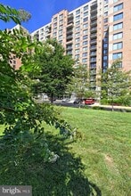 Building Photo - 2451 Midtown Ave