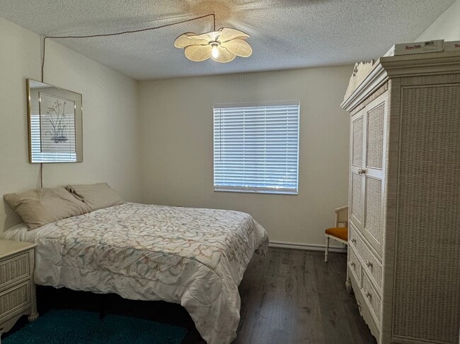 Foto del edificio - 3719 Lake Bayshore Dr