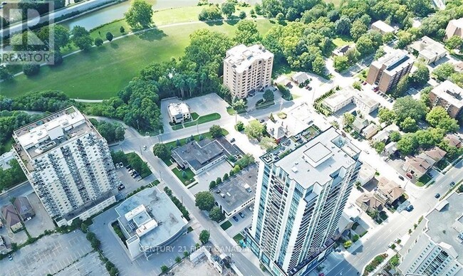 Building Photo - 505 Talbot St