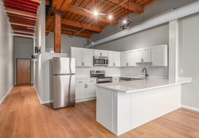 Building Photo - Shorehaus Lofts