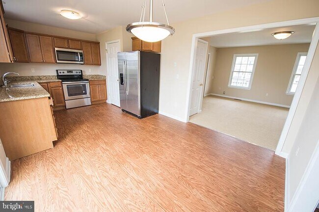 Building Photo - 1322 Aspen Dr