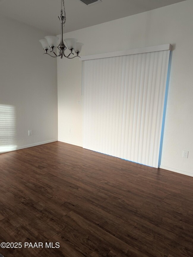 Building Photo - 8980 E Navajo Ct