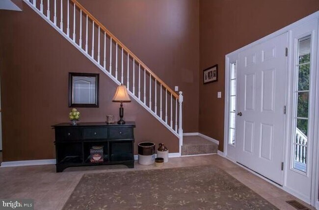 Foto del edificio - 51 Nocentino Dr