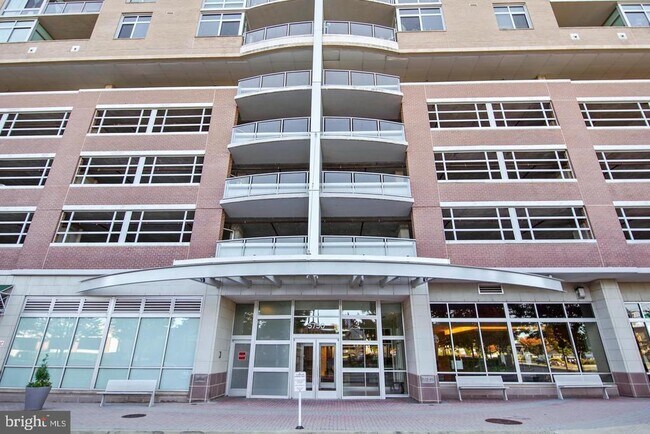 Foto del edificio - 5750 Bou Ave