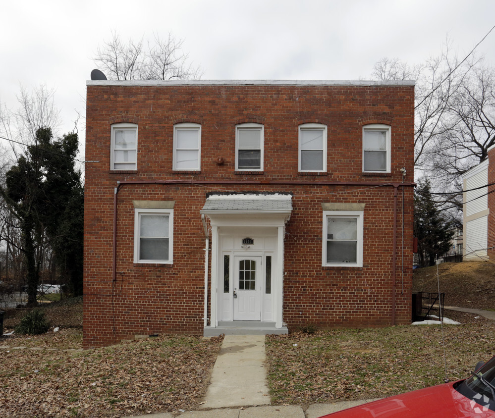 Building Photo - 3213 28th St SE