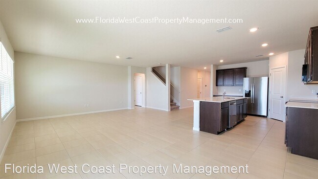 Building Photo - 4 br, 2.5 bath House - 8431 Abalone Loop