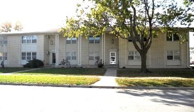 Primary Photo - 2707 Luther Dr