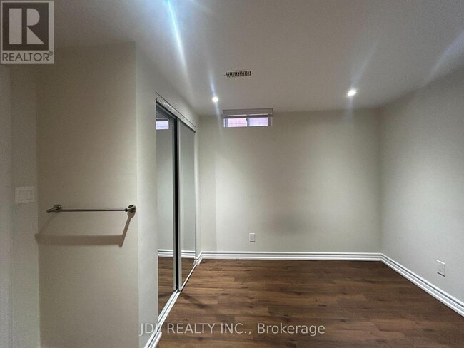 Building Photo - 36 Bendamere Crescent